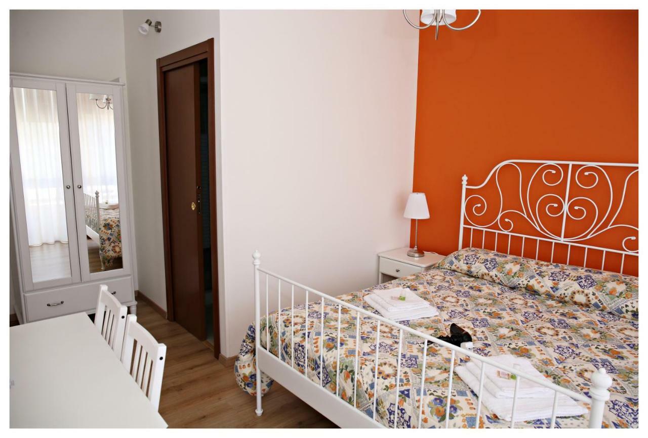 Tosca B&B Catania Bagian luar foto