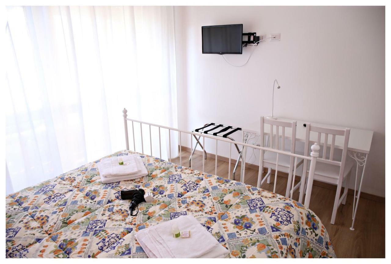 Tosca B&B Catania Bagian luar foto