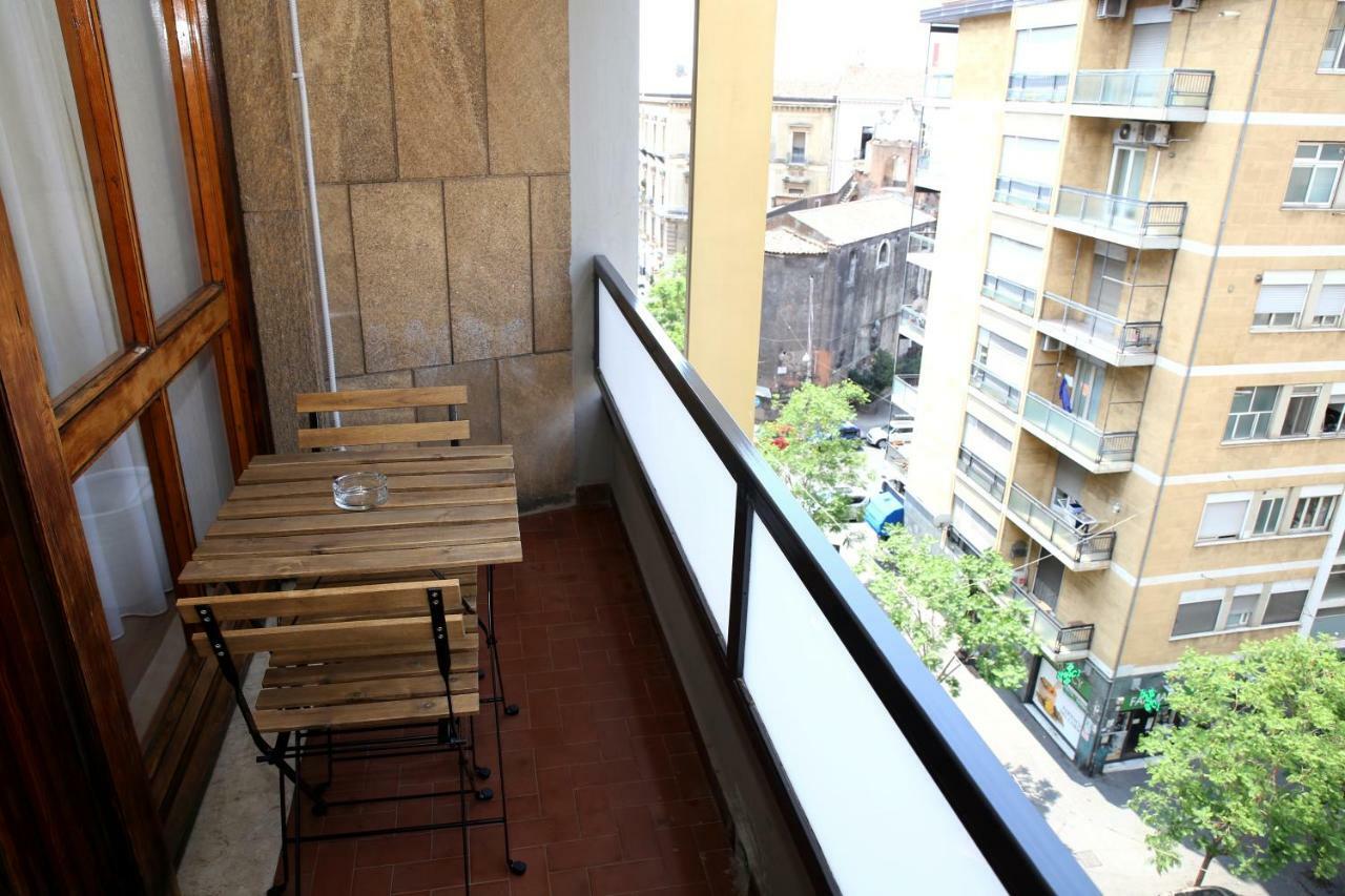 Tosca B&B Catania Bagian luar foto